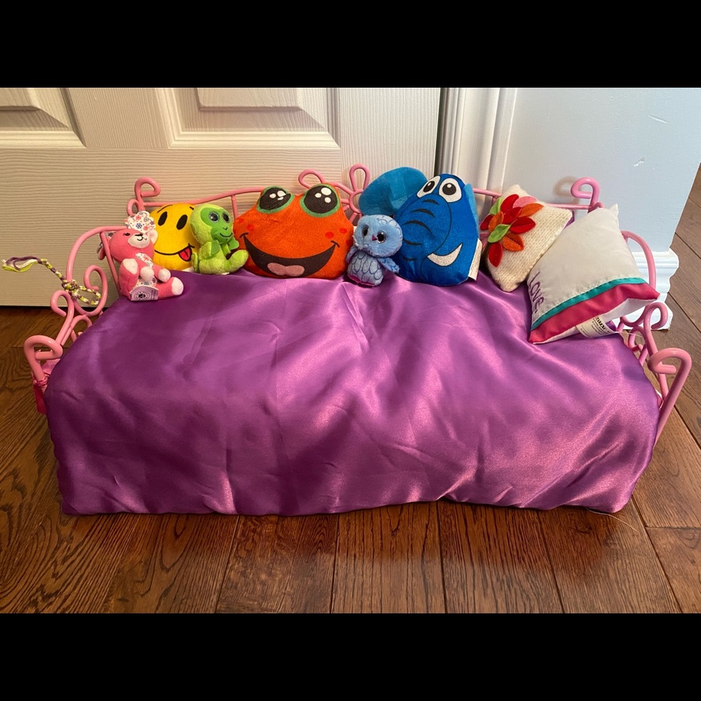 COPY - Doll bed